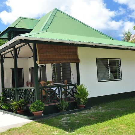 La Bel Zilwaz Guesthouse La Digue Exteriör bild