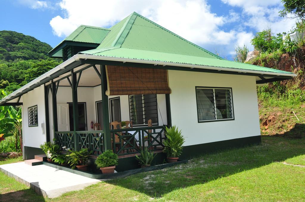 La Bel Zilwaz Guesthouse La Digue Exteriör bild