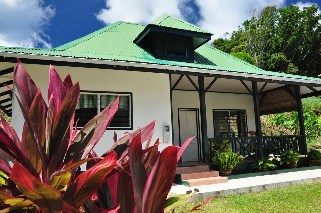 La Bel Zilwaz Guesthouse La Digue Exteriör bild